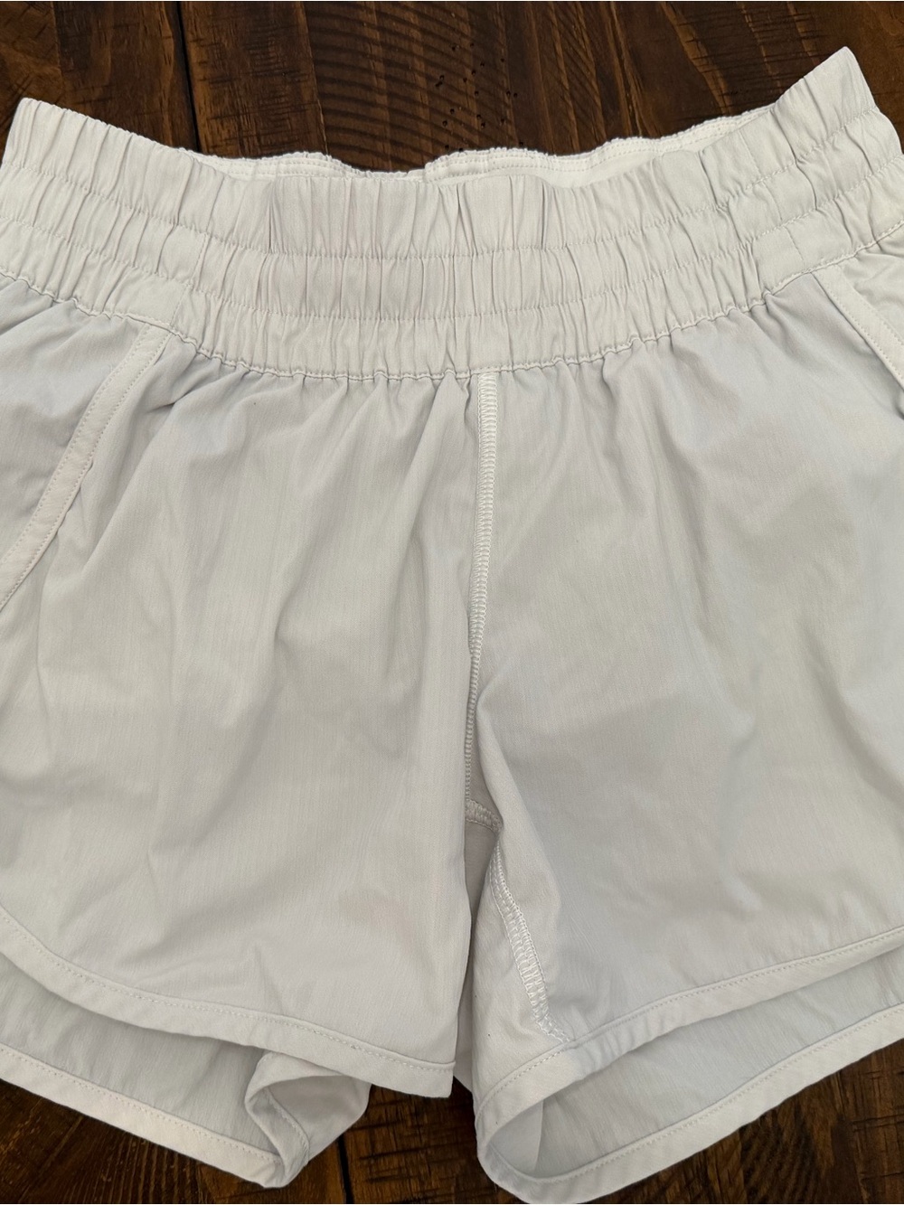 Lululemon Hotty hot shorts size 6